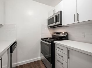 Guestville Apartments, Toronto, ON M6N 4N3