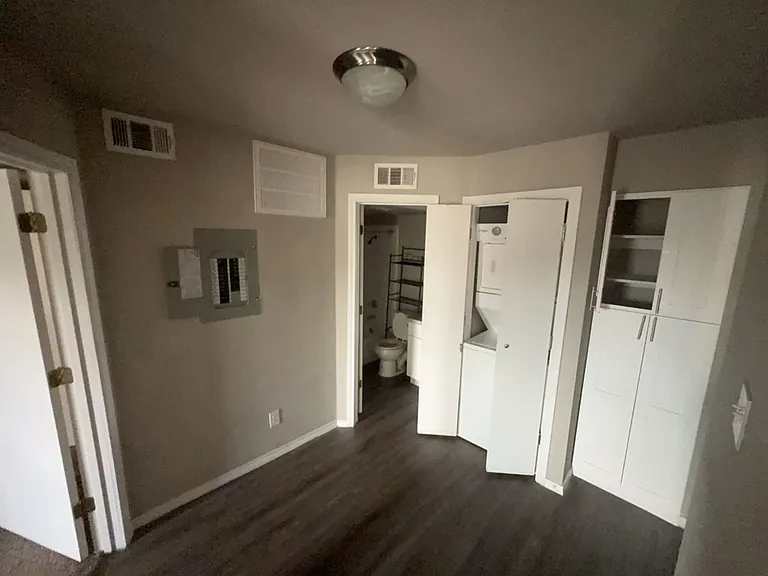 9520 Royal Ln #220 — Photo 5