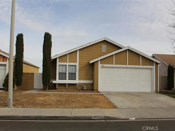2819 Juniper Dr, Palmdale, CA 93550