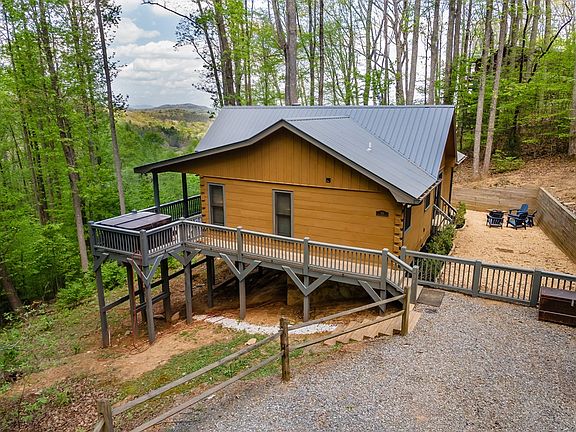 4th image of 431 Little Bushy Head Rd