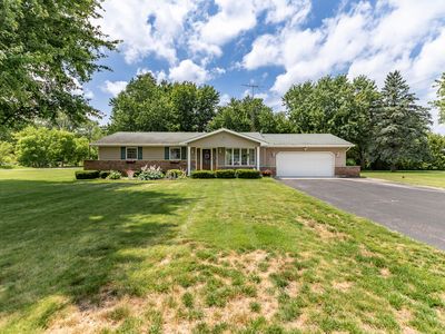 718 Forsythia St SE, Demotte, IN, 46310