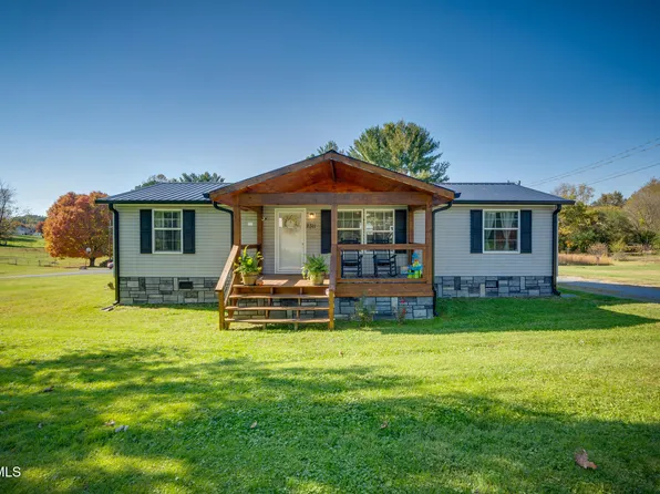 2311 Country Club Dr, Johnson City, TN 37601