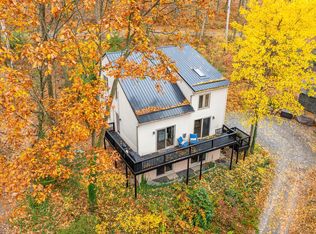 218 Apple Blossom Ln, Catawissa, PA 17820