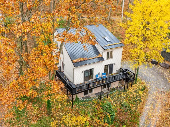 218 Apple Blossom Ln, Catawissa, PA 17820