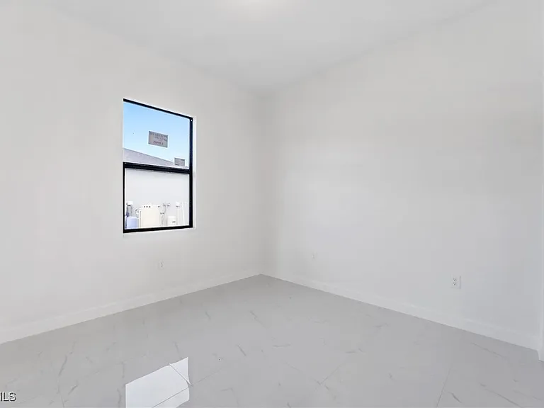 2602 73rd St W — Photo 13