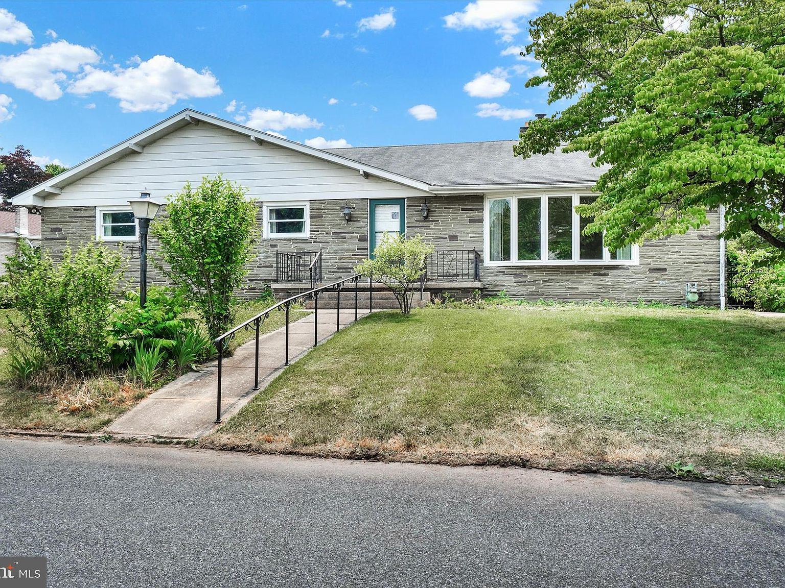 347 Hill N Dale Dr S, York, PA 17403 Zillow