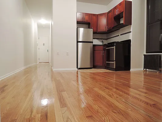 Rented by NYLA Realty | media 11