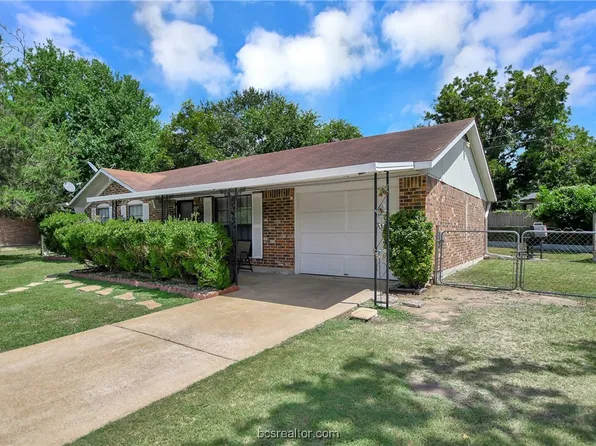 1005 Martin Luther King Jr Pkwy, Brenham, TX 77833