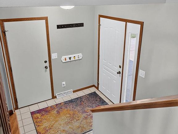 2nd image of 1113 10th AVENUE N N