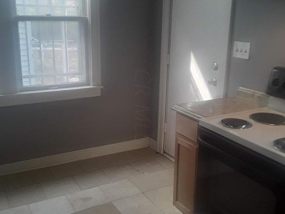 3rd image of 1084 E 20th Ave #6