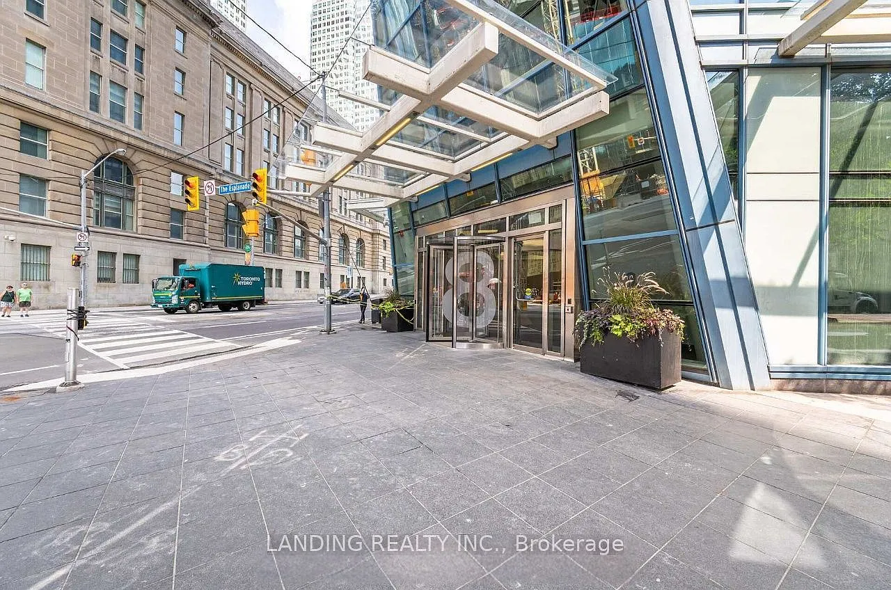 2 bed, $2,850 — Photo 2