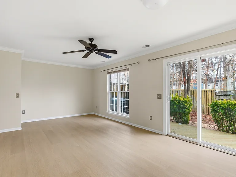 14810 Millicent Ct — Photo 11