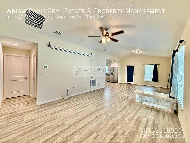 2904 E Columbus Dr — Photo 14
