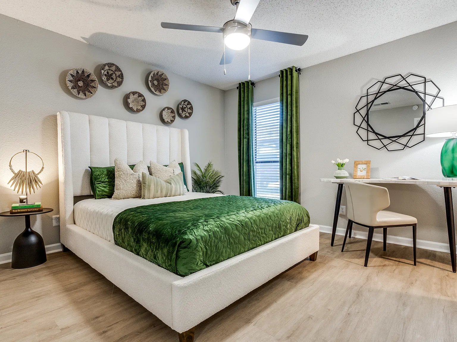 The Reid Apartments — Photo 4