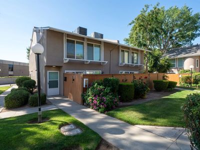 6636 N 3rd St, Fresno, CA, 93710