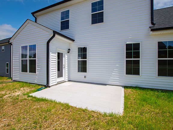 2nd image of 40 Rosewood Ln