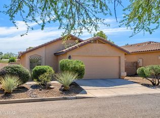 2334 W Golden Hills Rd, Tucson, AZ 85745