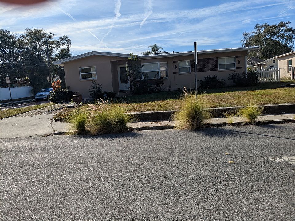 1st image of 400 Dr Martin Luther King Jr St N