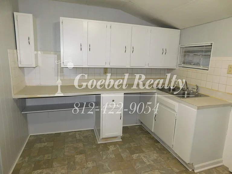 2502 W Franklin St — Photo 7