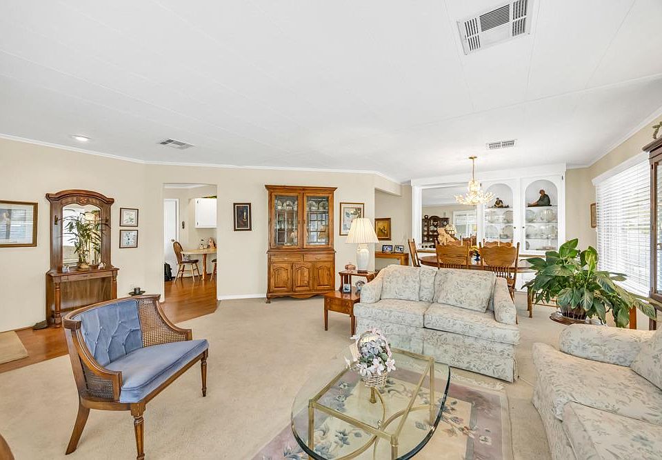 1st image of 231 Northlake Dr