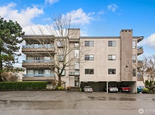 Rosaia Condo, Seattle, WA 98125