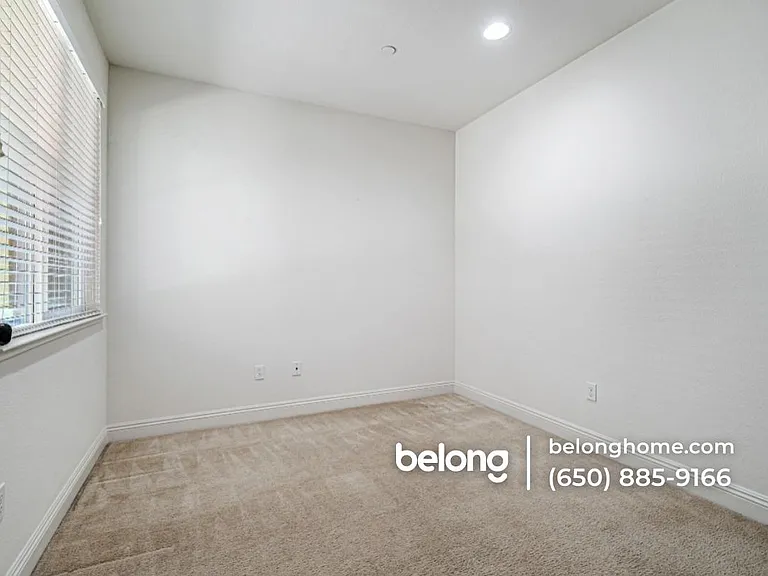 6704 S Mariposa Ln — Photo 16