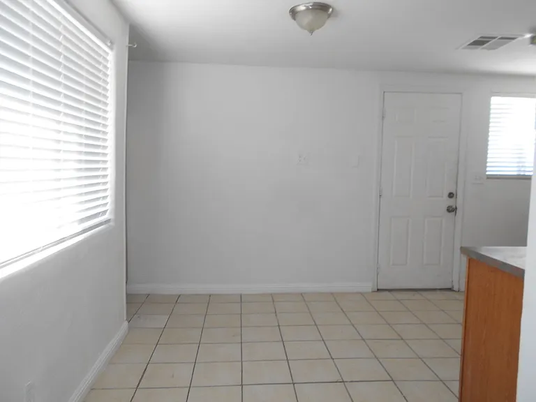 2137 E Saint Louis Ave — Photo 6
