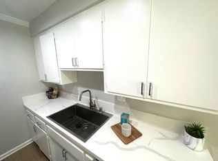 Move-In Special $500 Off - Pasadena 1+1 - Washer/Dryer In Unit, Quartz-Stainless Steel-Wood Plank..., Pasadena, CA 91106