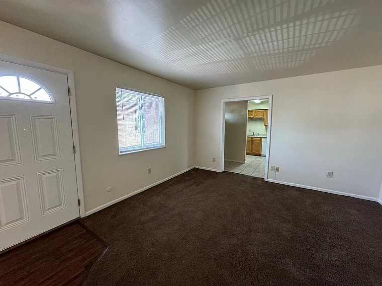 300 E 16th Ave — Photo 12