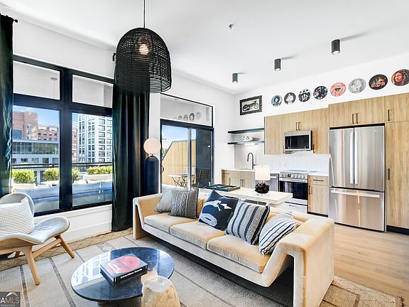 5th image of 567 Ponce De Leon Ave #406