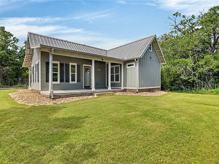 5428 Raymond Stotzer Pkwy — Photo 38