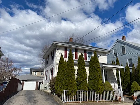 28 Bolton St