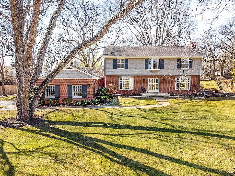 1st image of 1369 Fairway Dr