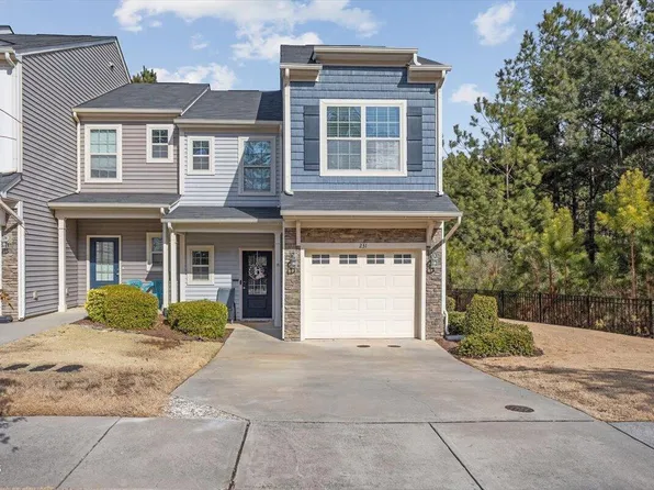 231 Cypress Hill Ln, Holly Springs, NC 27540