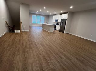 13546 Innovation Station Loop #12B, Herndon, VA 20171