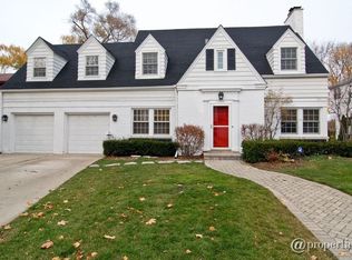 2210 Beechwood Ave, Wilmette, IL 60091