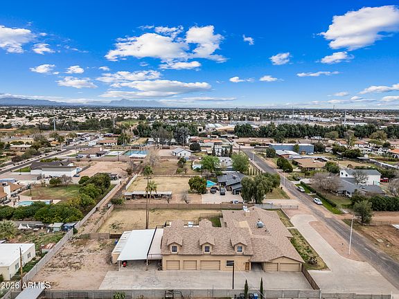 5th image of 322 E Redfield Road