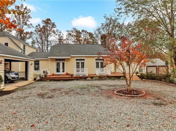 7622 Yarmouth Dr, North Chesterfield, VA 23225