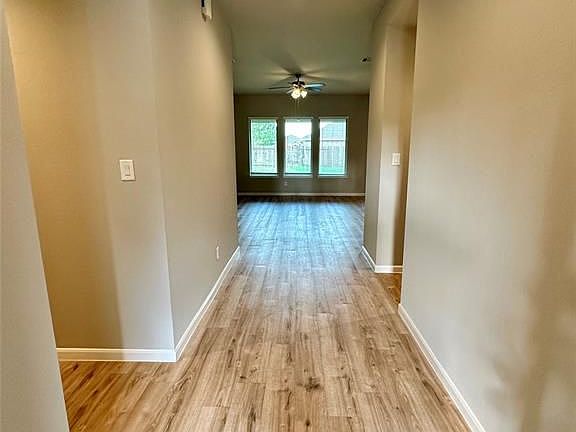 4th image of 18222 Humber River Ln