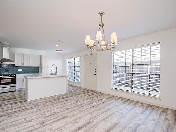 5th image of 10332 Longmont Dr #47/3
