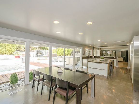 5th image of 4731 Hillcrest Ave