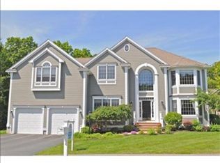 54 Thistle Rd, North Andover, MA 01845