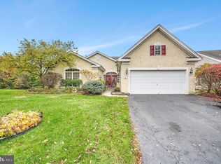 6 Taylor Ct, Columbus, NJ 08022