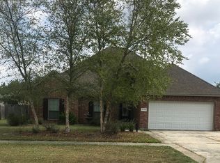 12739 Diamond Lake Dr, Walker, LA 70785
