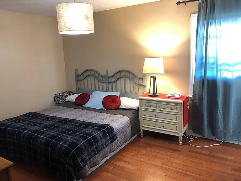 143 Stonybrook Ct — Photo 13