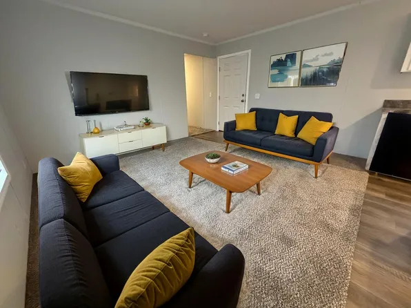 15353 Dominique Dr, Clinton Township, MI 48038