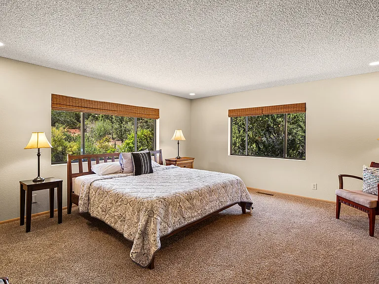 525 Coronado Trl — Photo 29