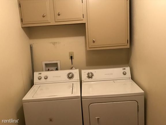 5th image of 303 S Grant St APT 20