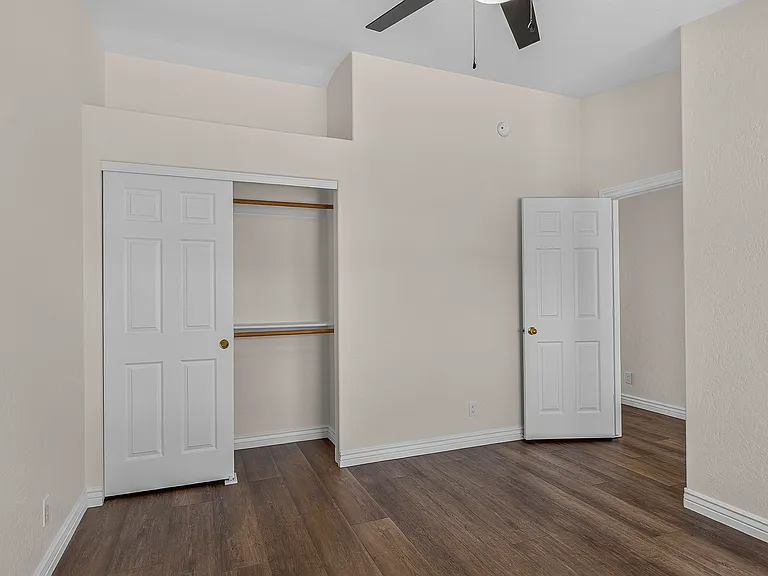 1519 E Payton Way #2 — Photo 7