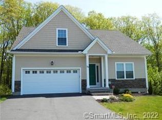 40 Heritage Hl, Wolcott, CT 06716